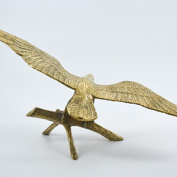 Beautiful large vintage mid-century solid brass eagle on bran